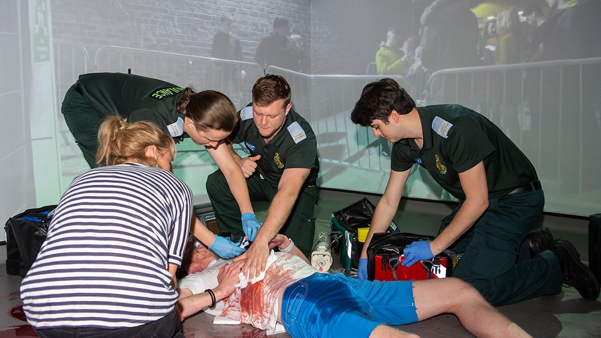 Paramedic sciences students in a disaster simulation