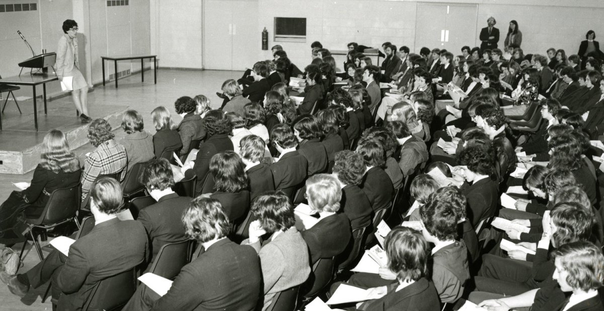 Daphne Jackson teaching