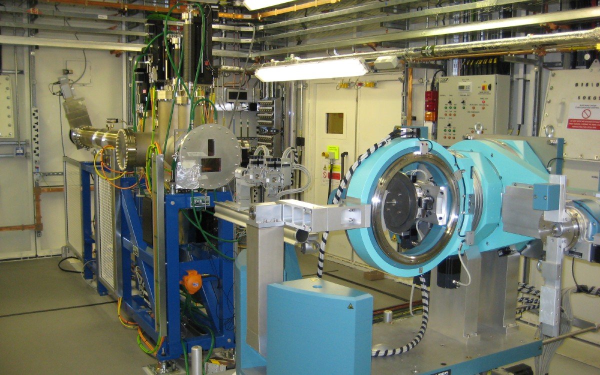 Complex-looking machinery