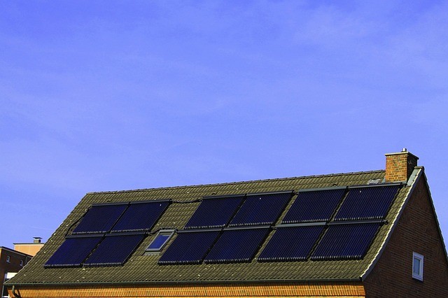 solar power on house - copyright Pixabay