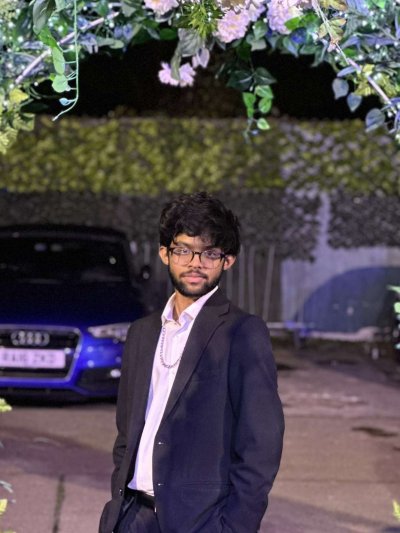 Photograph of student caller Harushan Sivanantham