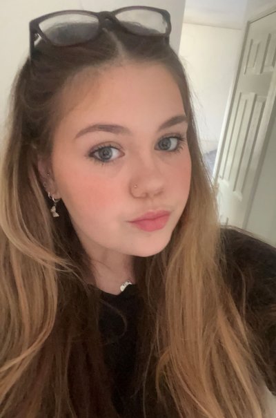 Photograph of student caller Gabrielle Wickham