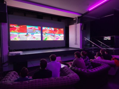 University of Surrey students playing Mariokart
