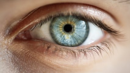 Close up image of a human eye