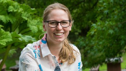 Dr Caroline Shenton-Taylor