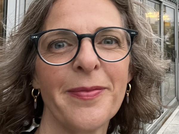 Sarah M profile image