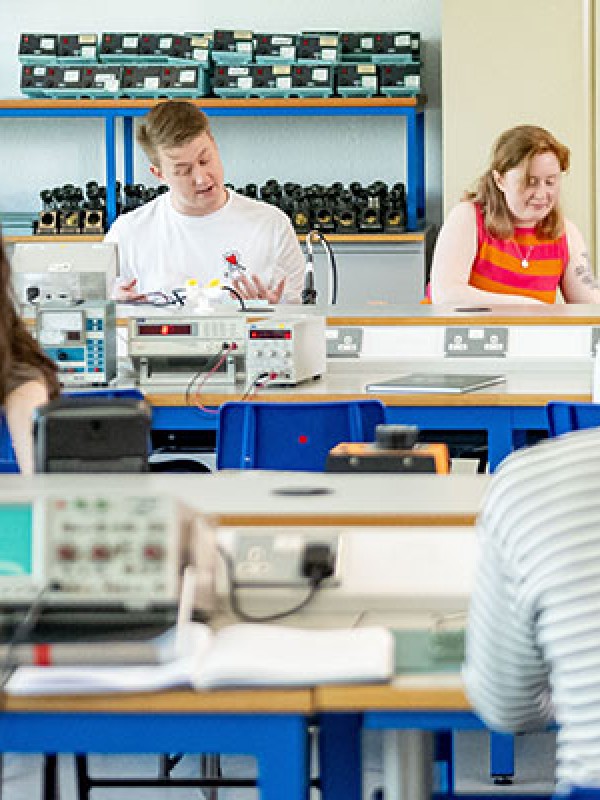 Students in electronic engineering first year lab