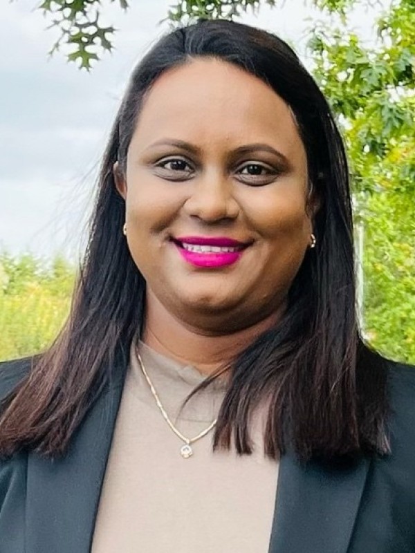 Rashmi Bezalwar profile image