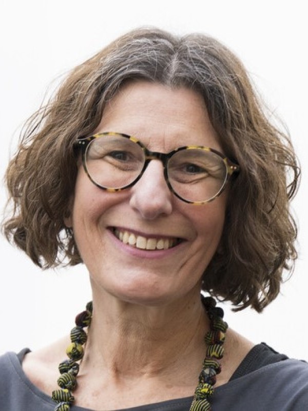 Dr Helen Lambert