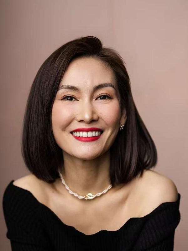 Fiona Zhu profile image