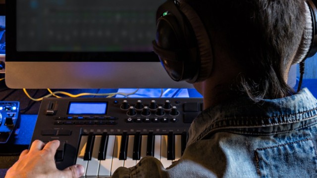 Man using keyboard