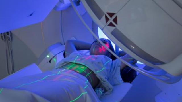 woman-receiving-radiation-treatment