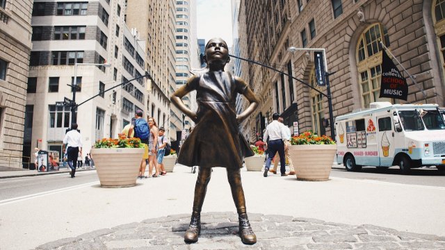 Fearless girl statue on Wall Street, USA