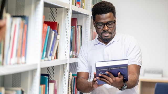 Postgraduate student in library