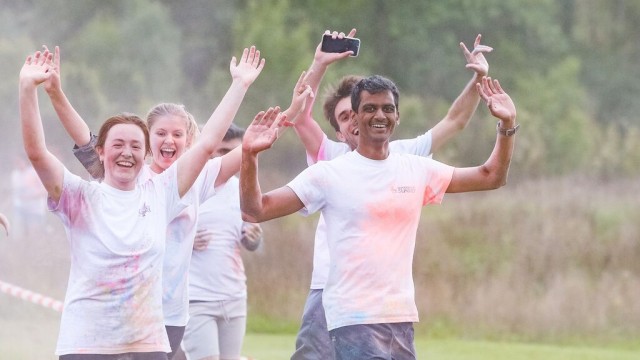 Students at 2023 Colour Run on Campus