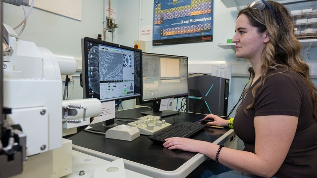 MicroStructural Studies Unit and Surface Analysis Laboratory equipment