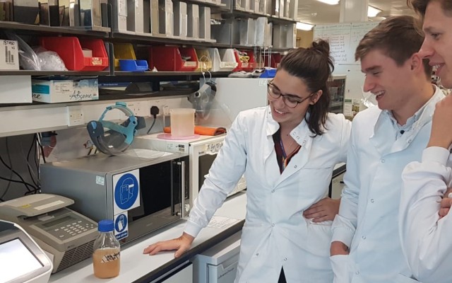 Quantum biology students in the laboratory