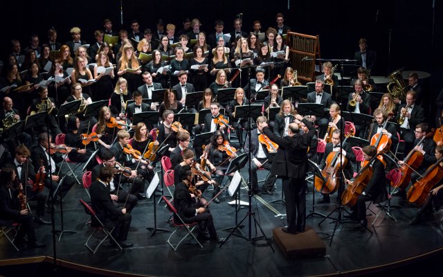 Orchestra & Choir