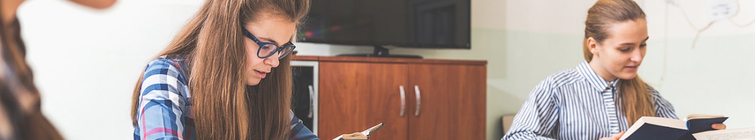 Best universities for english literature and creative writing picture