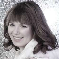 Holly Luhning