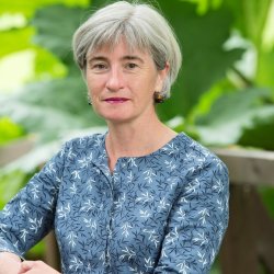 Dr Erica Russell