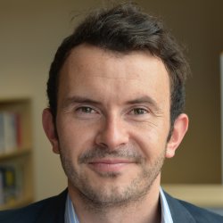Dr Mike Duignan