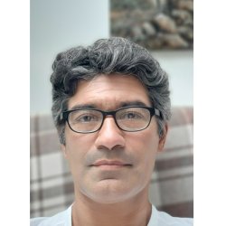 Dr Kourosh Ahmadi