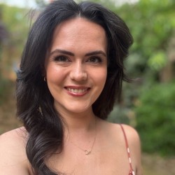 A Picture of Dr Robyn Muir