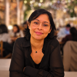Larissa Aquino photo