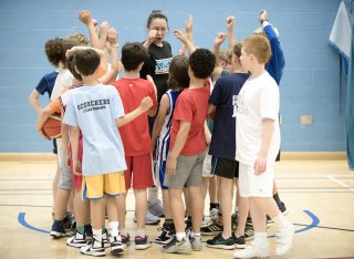 Surrey Scorchers and school children