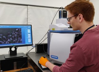 Preparation and imaging of crystallised porphyrin for Raman shift studies