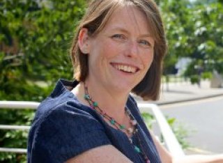 Dr Jo Blanden 