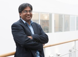 Professor Ravi Silva