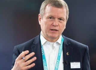 Andrew Rogoyski speaking at an event