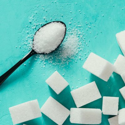 Spoon and cubes of sugar