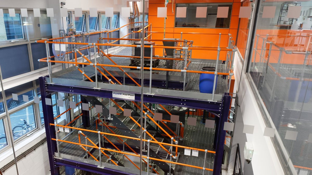 chemical-engineering-facility-media-2 Thumbnail