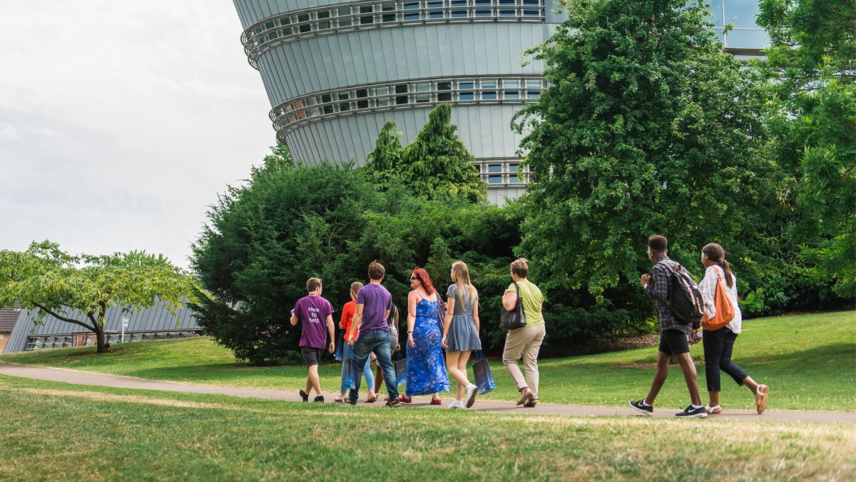 Students on tour of campus