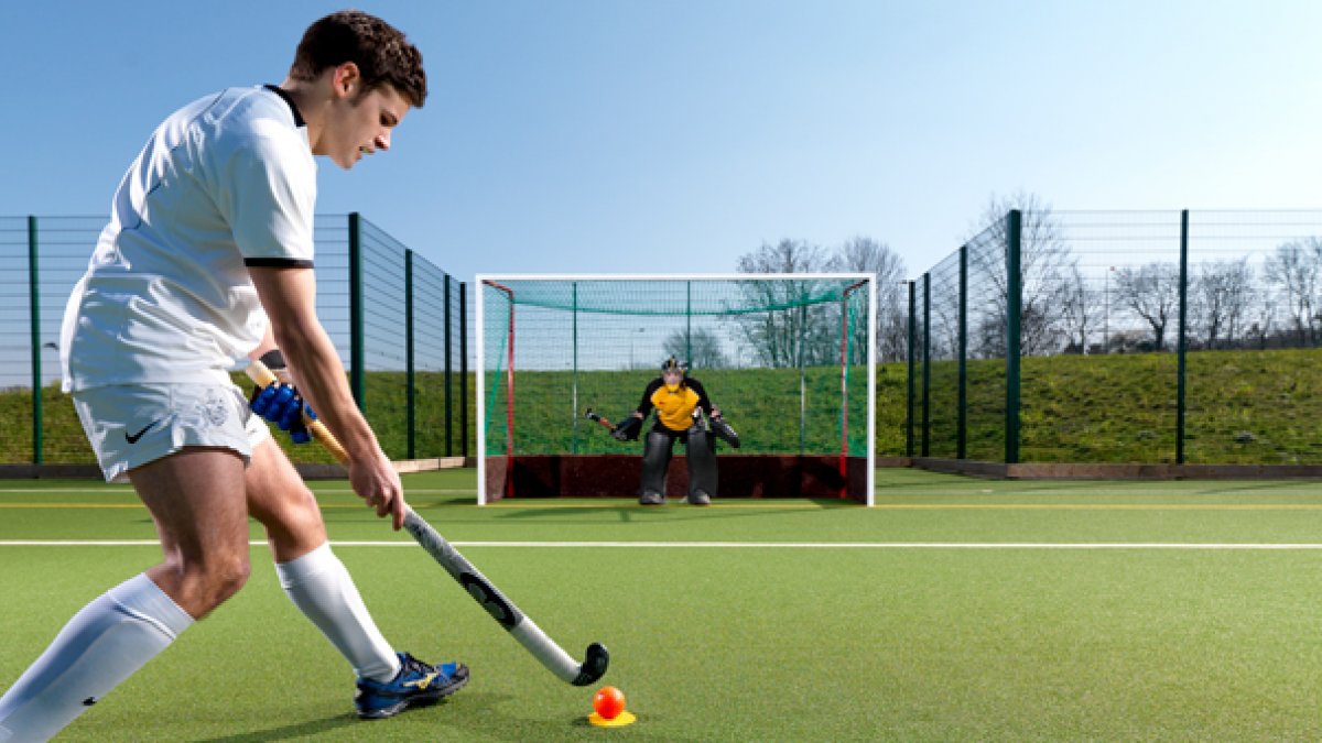 Student-life-sports-hockey.jpg Thumbnail
