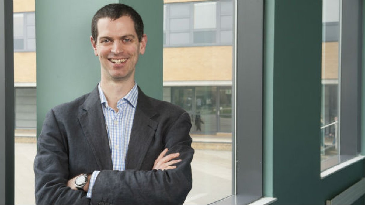 Dr Simon Usherwood