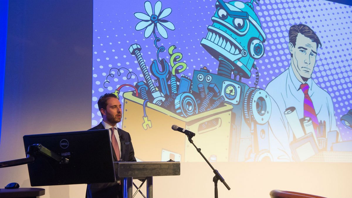 Professor Ryan Abbott giving a lecture on AI at the University of Surrey