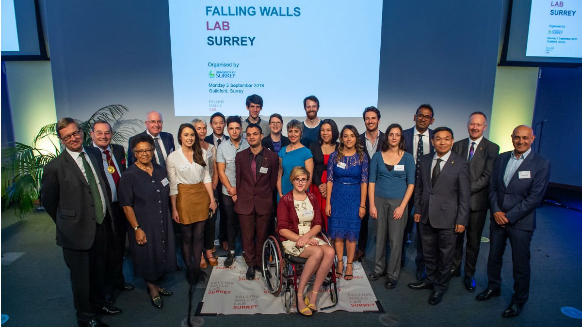 A group photo of the judges and pitchers in the Falling Walls Lab 2018