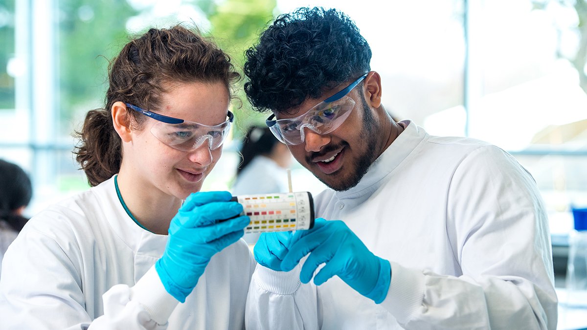 five-reasons-to-biochemistry-lab Thumbnail