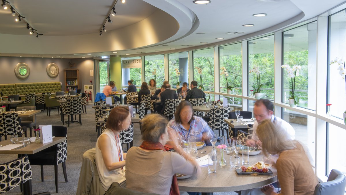 the-lakeside-restaurant Thumbnail