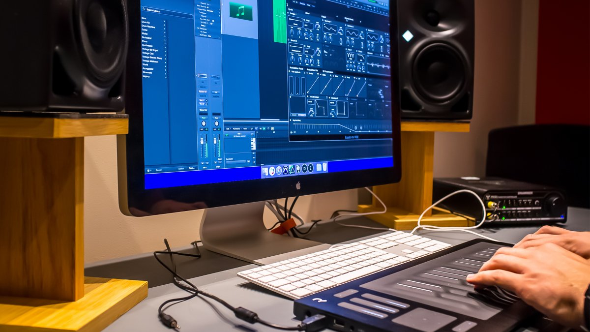 department-of-music-and-media-facilities-equipment-10 Thumbnail