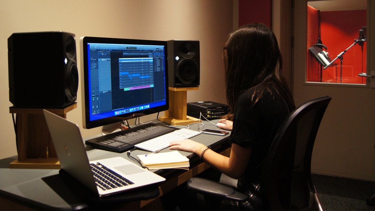 department-of-music-and-media-facilities-equipment-11 Thumbnail