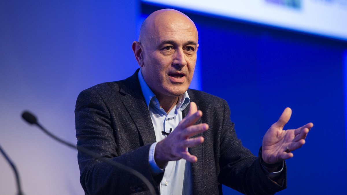 Jim Al-Khalili speaking