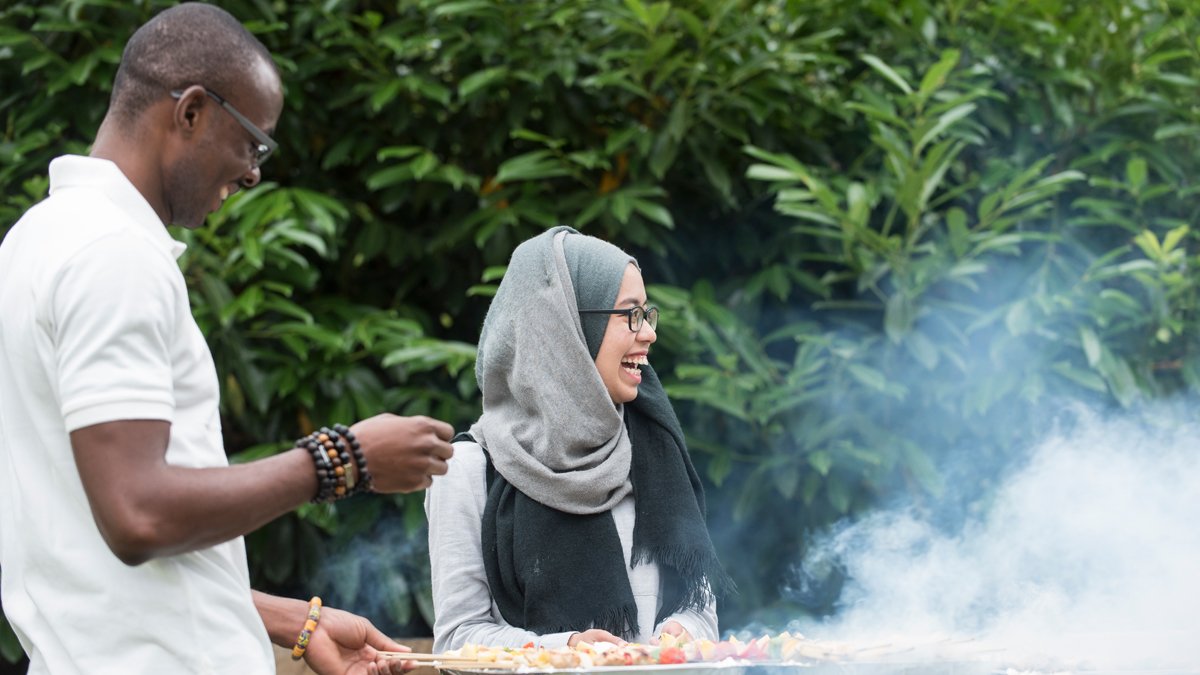 Students barbequeing