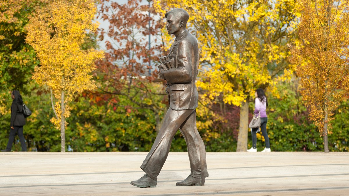 Alan Turing statue