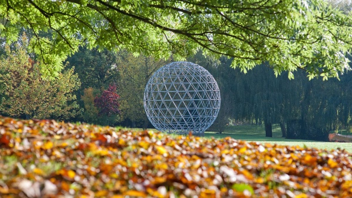 Surrey dome