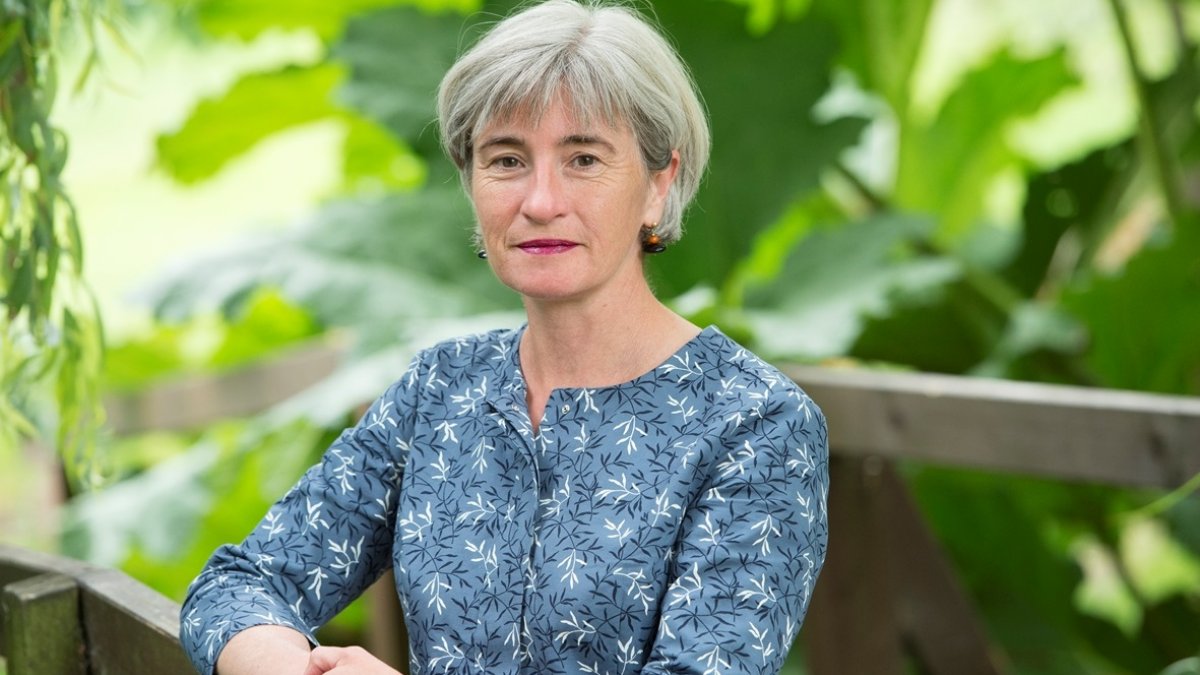 Dr Erica Russell